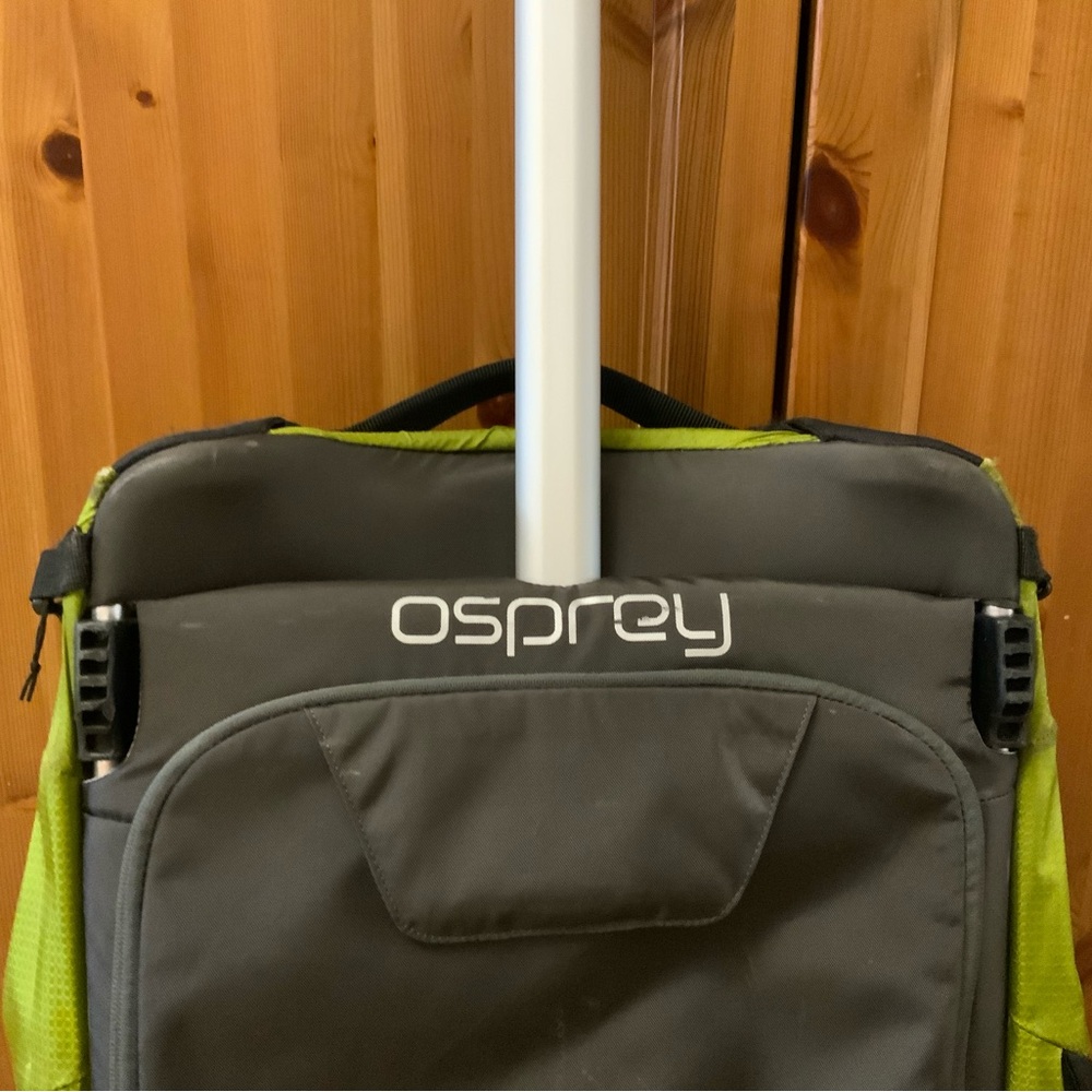 Osprey Gray and Green Travel Bag